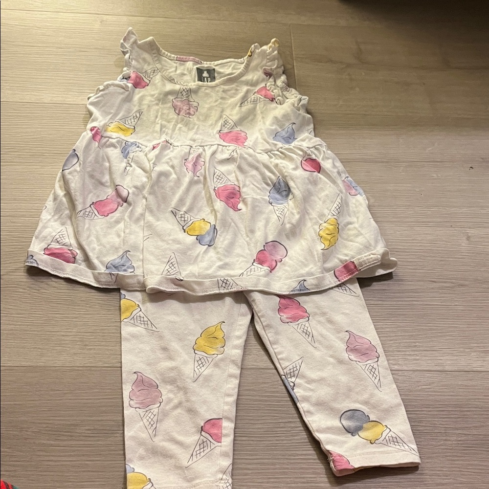 GAP Playtime Favorites Toddler Outfit ice cream size 3